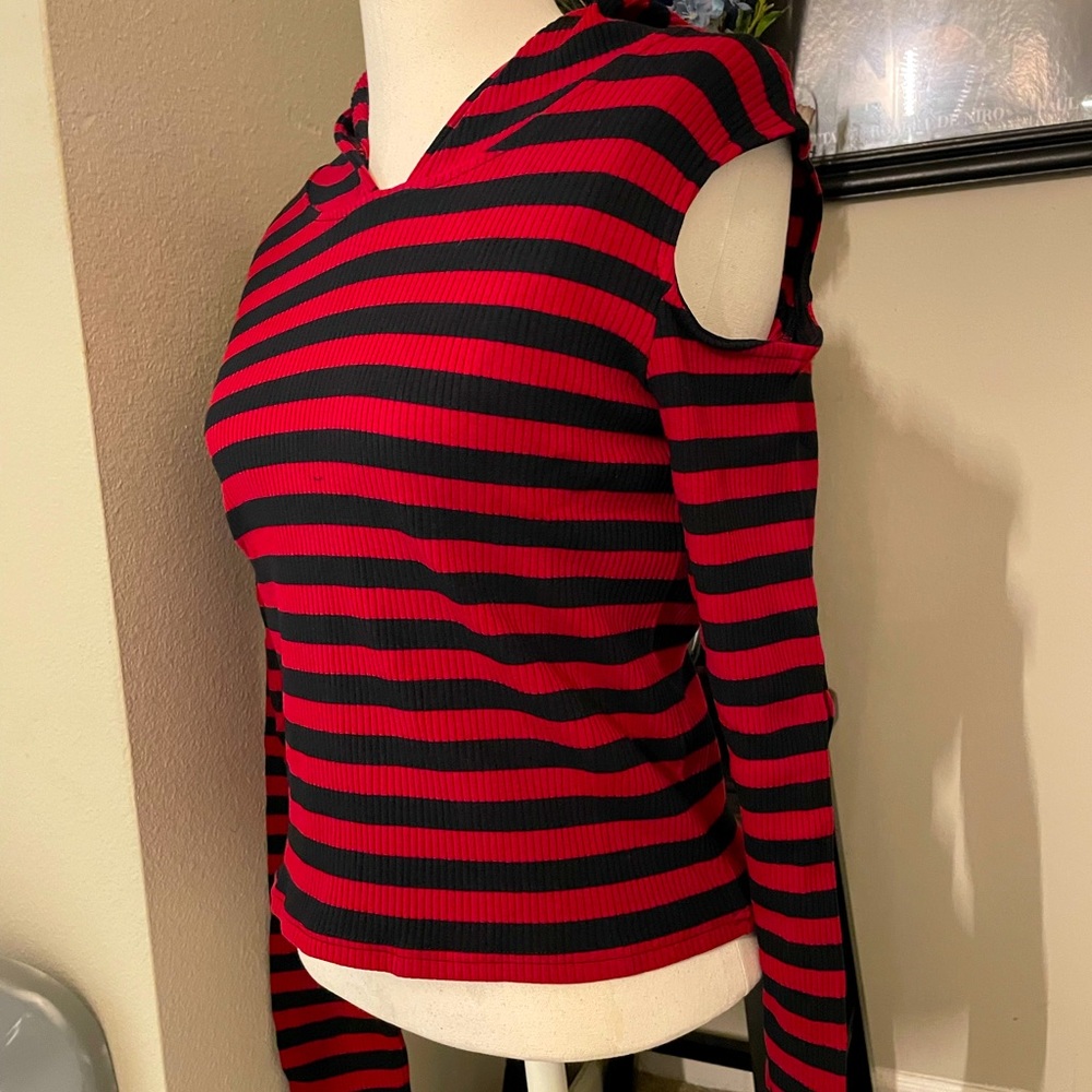 KiLLSTAR knit top